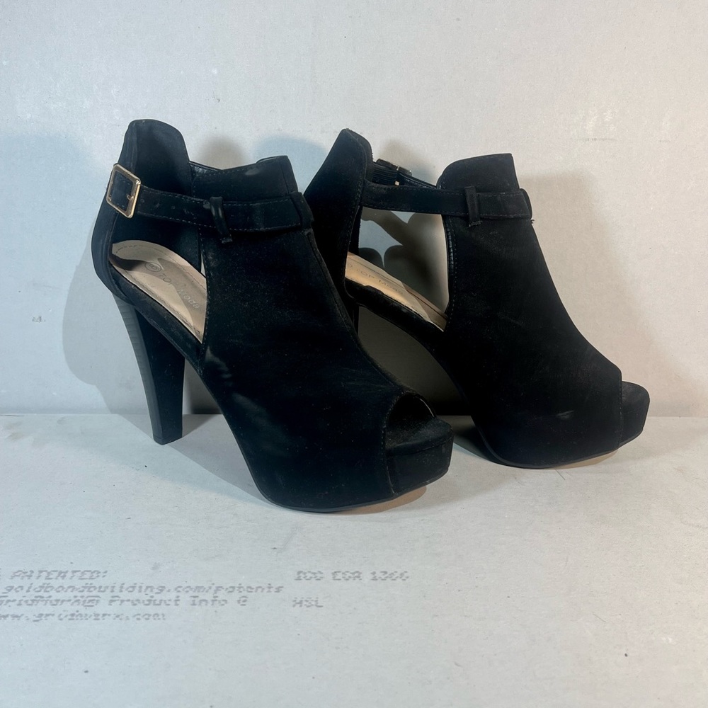 Black heels